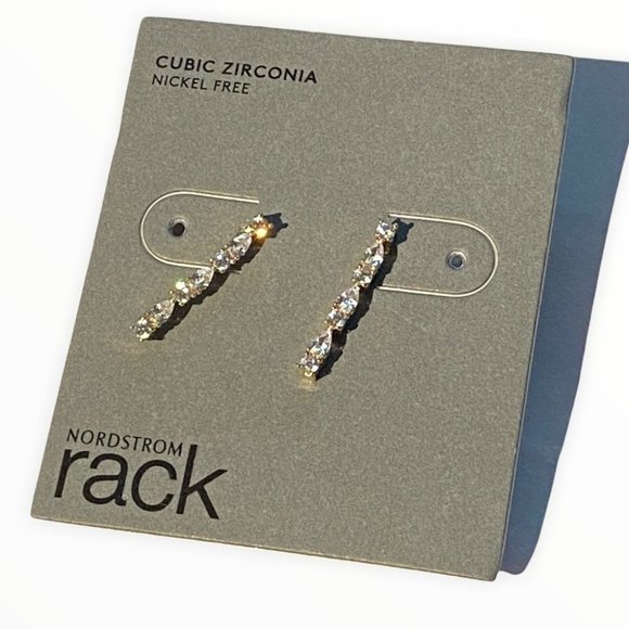 NWT Nordstrom Cubic Zirconia Gold Bar Earrings Post Back Jewel New With Tags - Picture 1 of 2